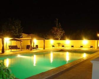 Il Galeone B&B - Pulsano - Piscine