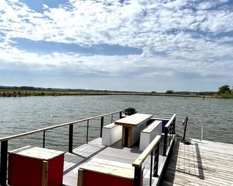 Country Getaway - Sidney - Outdoors view