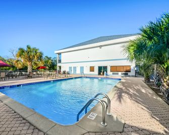 Quality Inn Weeki Wachee - Spring Hill - Weeki Wachee - Piscina