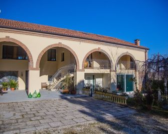 Domus Rosarum - Arquà Petrarca - Building