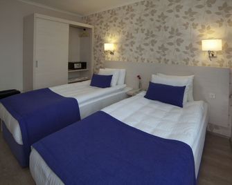 Walk In Hotel - Esmirna - Habitación