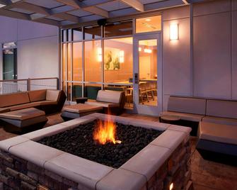 SpringHill Suites by Marriott East Lansing University Area - East Lansing - Salónek
