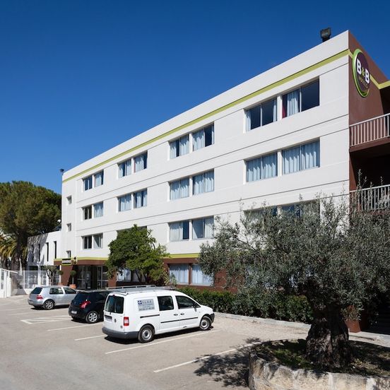 B&B HOTEL Nîmes Ville Active image 1