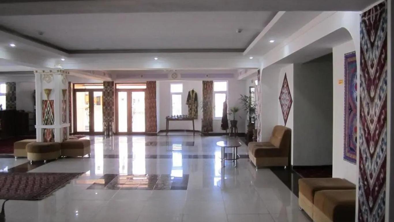 Hayat Inn