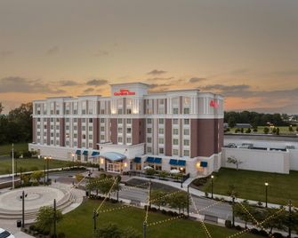 Hilton Garden Inn Toledo Perrysburg - Perrysburg - Rakennus