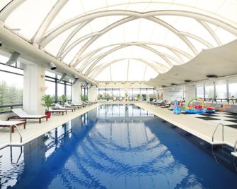 Centurion Hotel Technoport Fukui- Artifi - Sakai - Pool