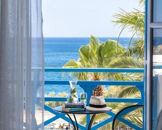 Kamari Beach Hotel - Kamari - Balcony