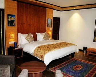Himalayan Hill Resort - Pahalgam - Schlafzimmer
