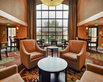 Staybridge Suites Middleton/Madison-West - Middleton - Lounge