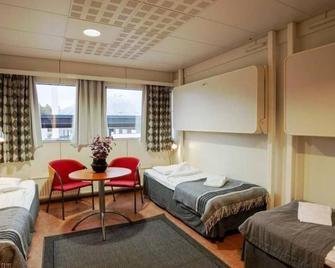 Hotel Tikkurila - Vantaa - Schlafzimmer
