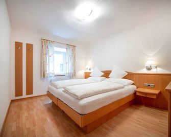 Central Apartments Cristlpek 184B - Ortisei - Bedroom