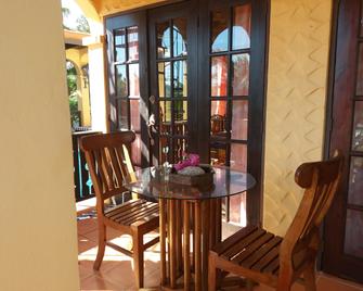 Reef View Pavilion Villas and Condos - St. George's - Dining room