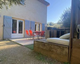 Le gite du defend - Salernes - Patio