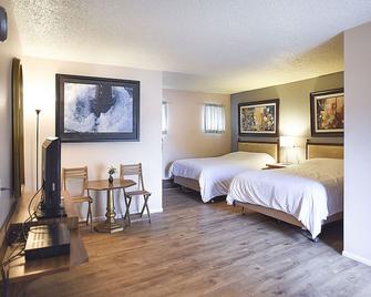 H&H Motor Lodge - Idaho Springs - Bedroom