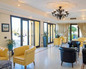 Finale Ligure/Hotel Albatros Varigotti - Finale Ligure - Lobby