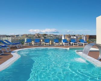 Ponient Dorada Palace by PortAventura World - Salou - Pool