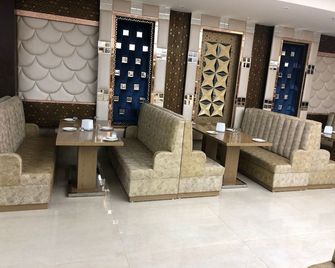 Royal Imperio - Faridabad - Lounge