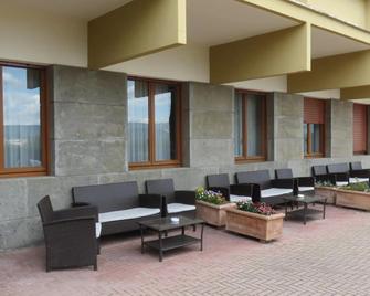 Hotel Oasi dei Discepoli - אורבייטו - פטיו