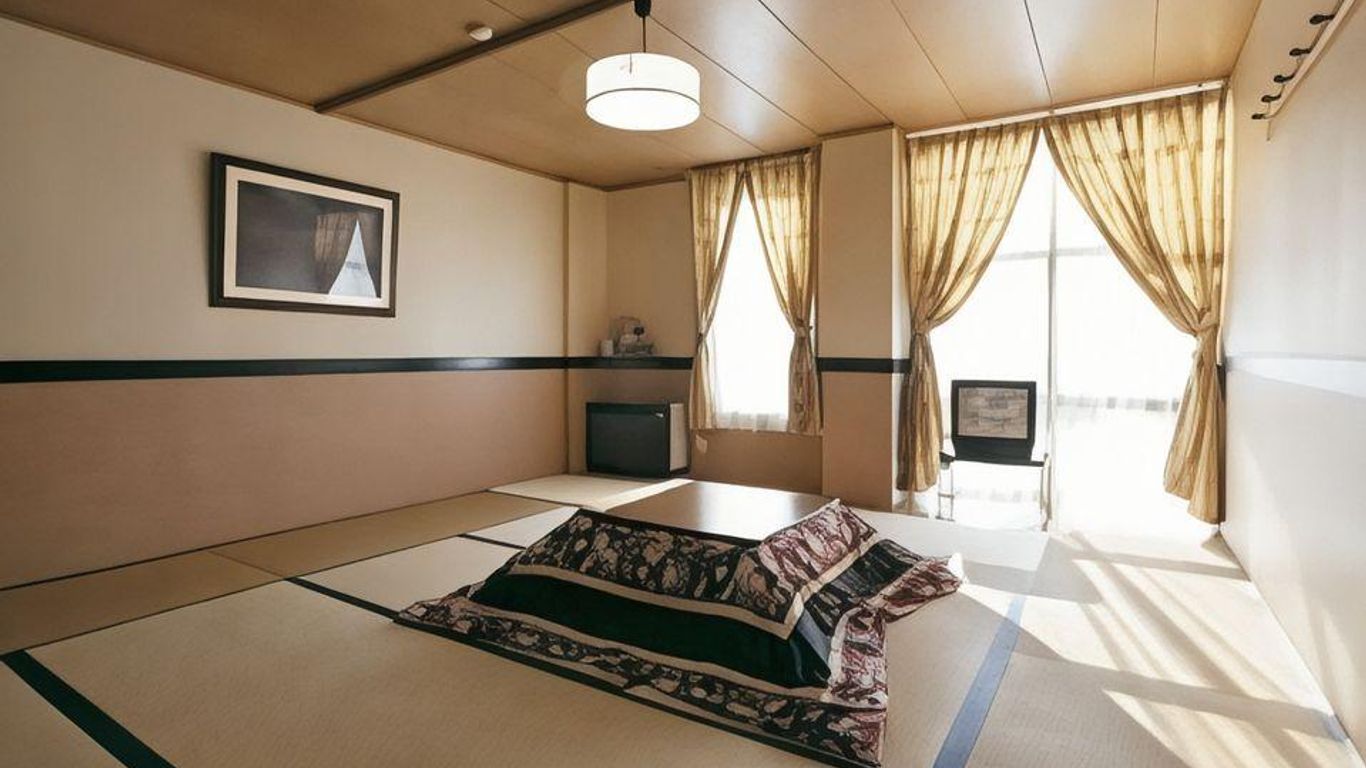 雪と蛍の舞う宿 ミストラル