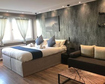 Mike's Four - Düsseldorf - Bedroom