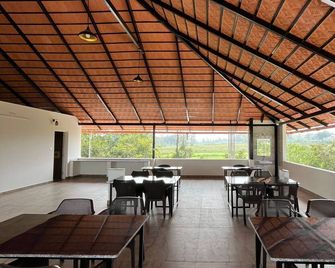 Sriram Guest House - Chikmagalur - Restaurant