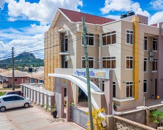 Spring Hills Hotel Dodoma - Dodoma - Edificio
