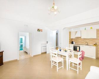La Borragine Apartament - Positano - Comedor