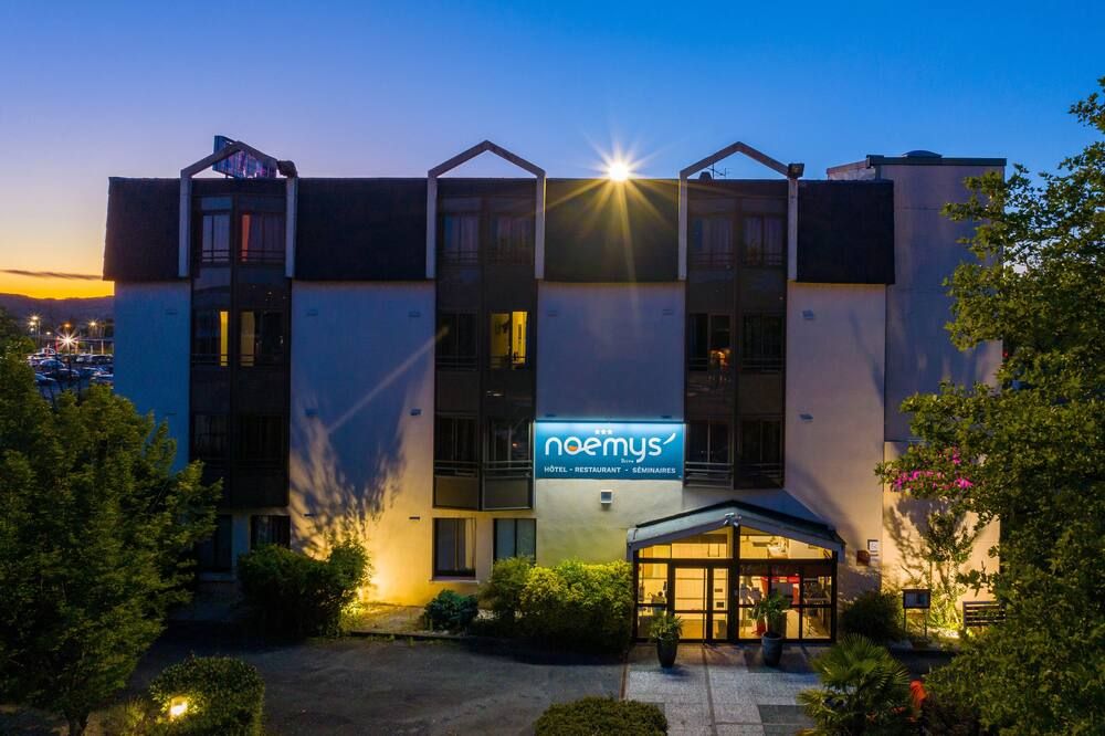 Noemys Brive - בריב לה גייארד - בניין