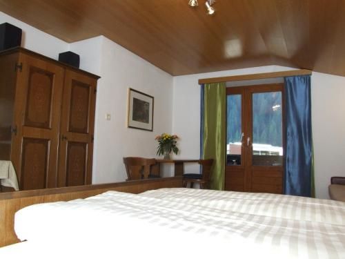 Sporthaus Troger - Saint Jakob In Defereggen - Schlafzimmer