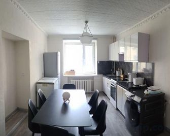 Cozy Central City Apartment - Ulaanbaatar - Kitchen