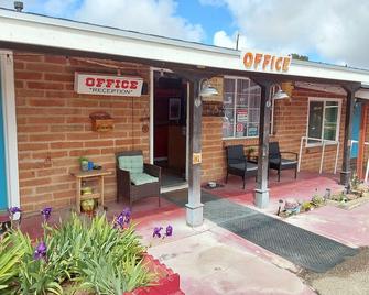 Trail Rider's Inn - Tombstone