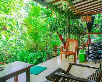 The Otunna Guest House Sigiriya - Sigiriya - Binnenhof