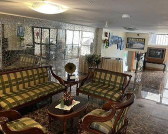 Hotel Cotopaxi - Latacunga - Lobby