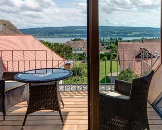 Hotel Gasthaus Hirschen - Gaienhofen - Balcony