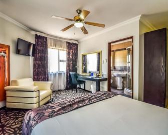 The Lakes Hotel and Conference Centre - Benoni - Habitación