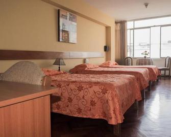 Hostal Solari - Trujillo - Bedroom