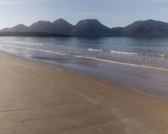 Malting Lagoon Guest House and Brewery - Coles Bay - Playa