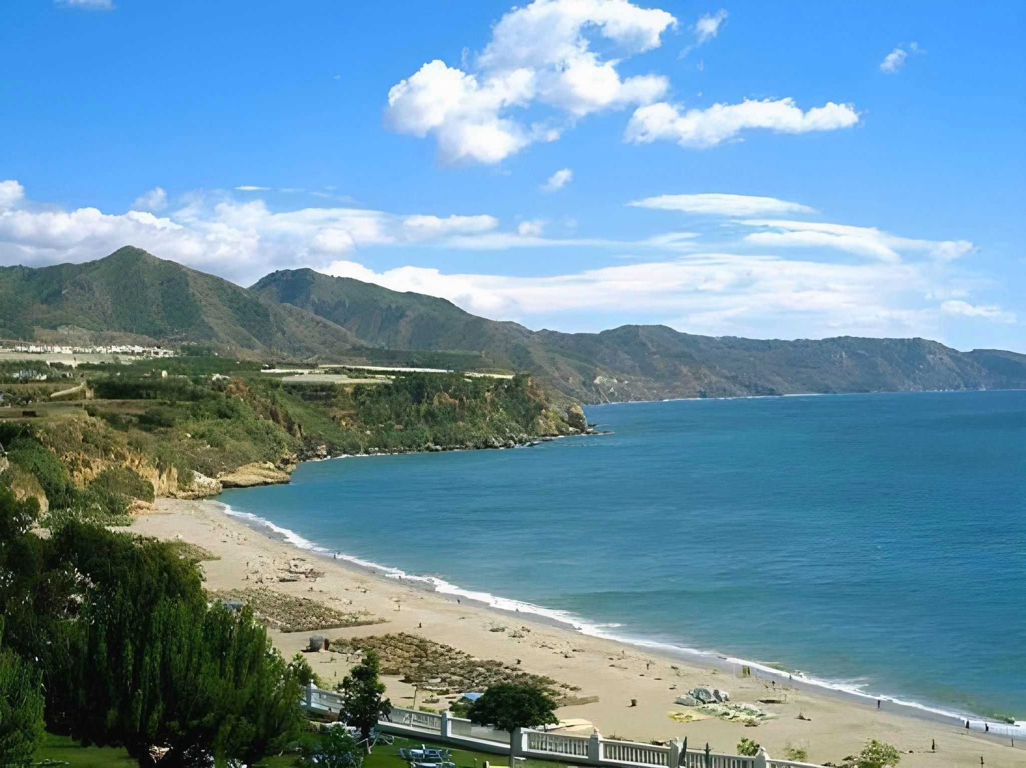 Parador de Nerja - נרחה - חוף