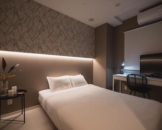 Comfort Miyabi Annex One 302 - Yomitan - Schlafzimmer