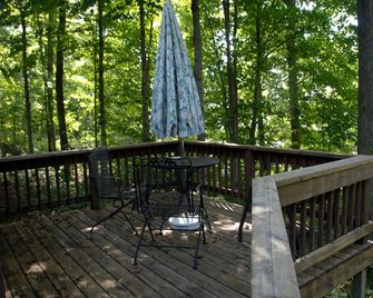 Secluded Camping Cabin near Flambeau River State Forest, Wisconsin - Birchwood - Balcony