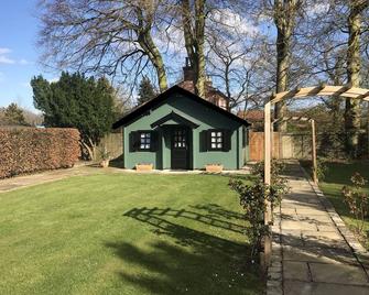Cabin Hideaways - Dereham - Building