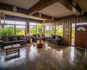 توبا هوتل - إيستر ايلاند - ردهة