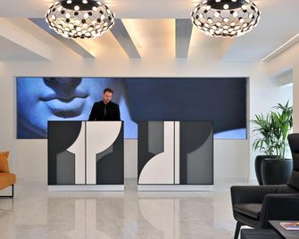 The Athenaeum Luxury Hotel - Athens - Lobby