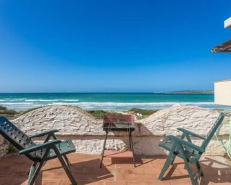 Apartment/ flat - Putzu Idu (Oristano) - Putzu Idu - Innenhof
