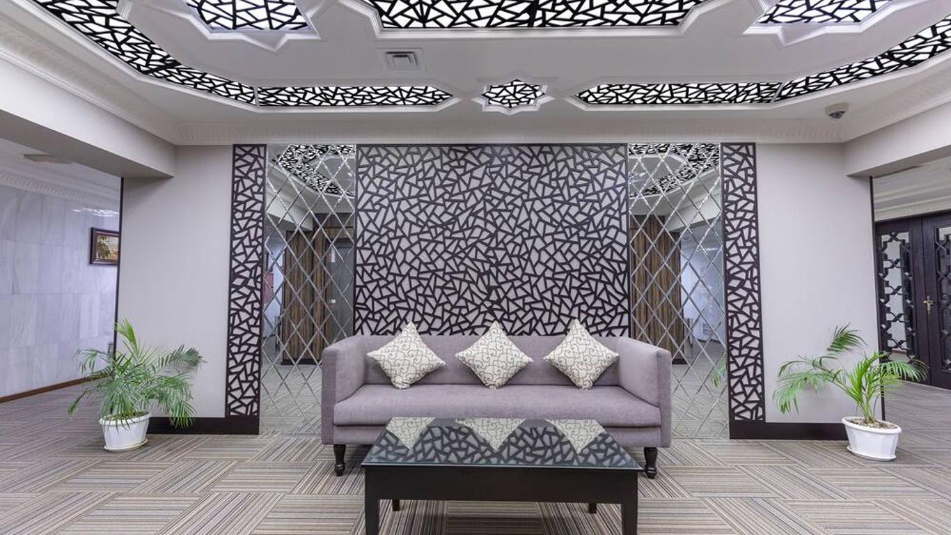 Hamdan Plaza Hotel Salalah, An Htg Hotel