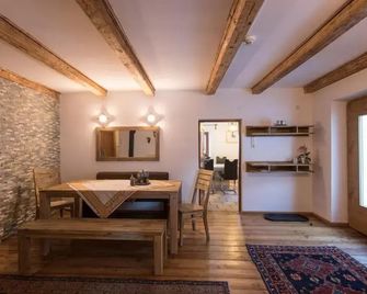 Ferienhof Haderlehn - Oetz - Yemek odası