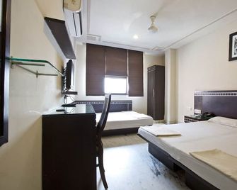 Smyle Inn - New Delhi - Bedroom