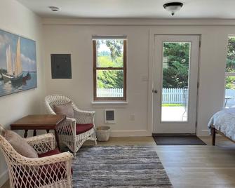 Harborview Haven on Vashon Island located in historic Burton neighborhood - Vashon - Sala de estar