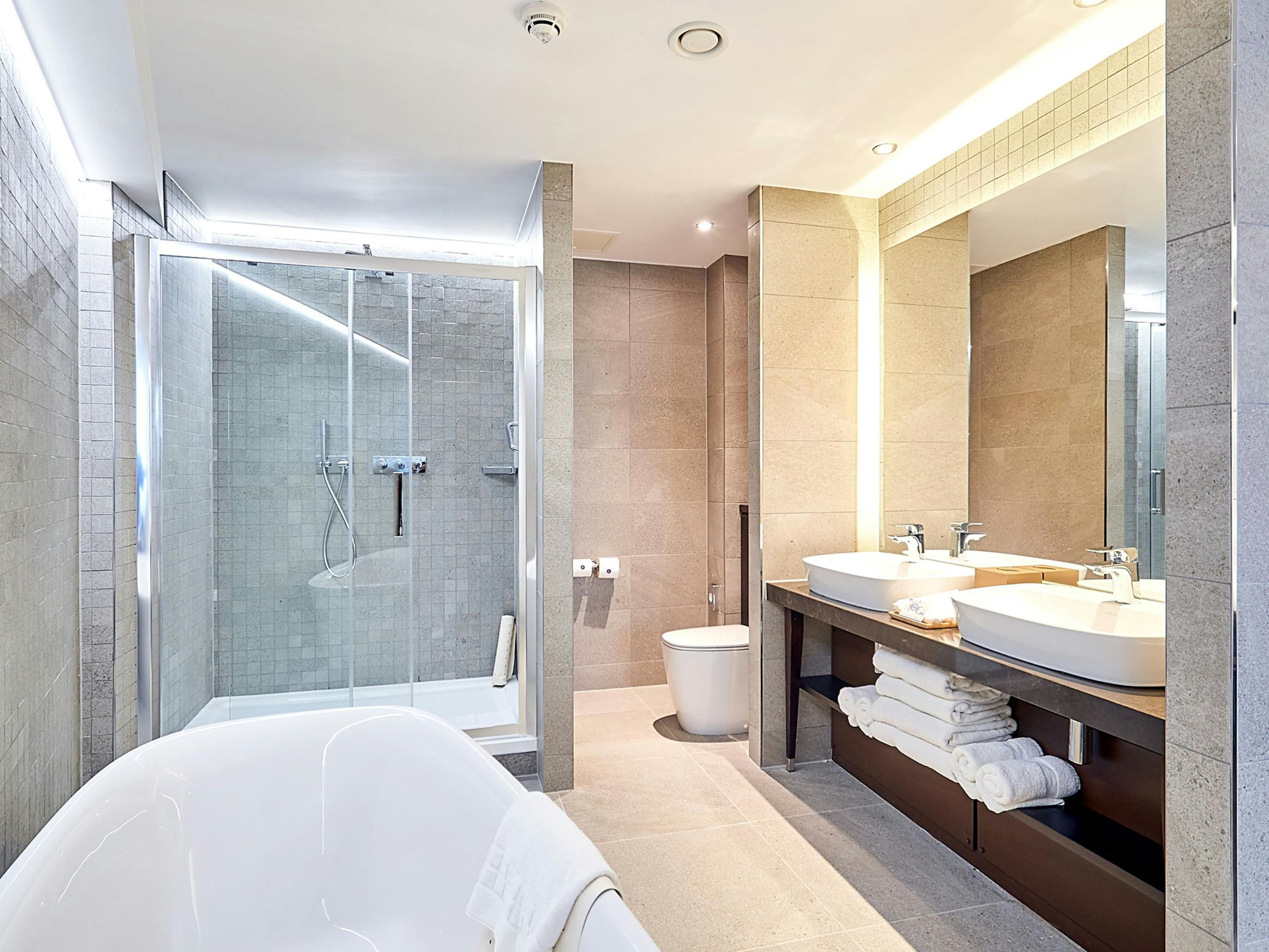 Park Regis Birmingham - Birmingham - Bathroom
