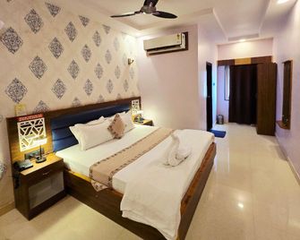 Hotel Temple Tree - Amarkantak - Bedroom